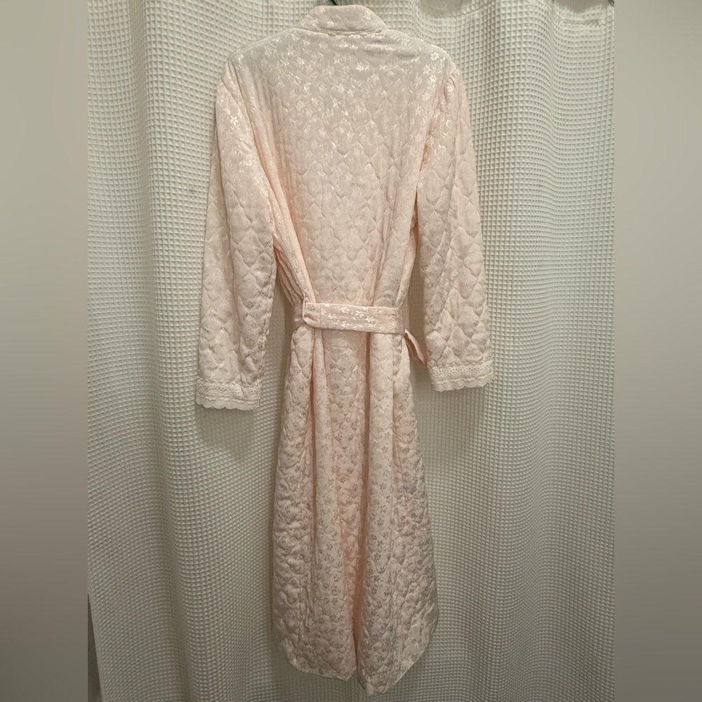 Vintage Christian Dior Pink Quilted Robe - Picture 8 of 16